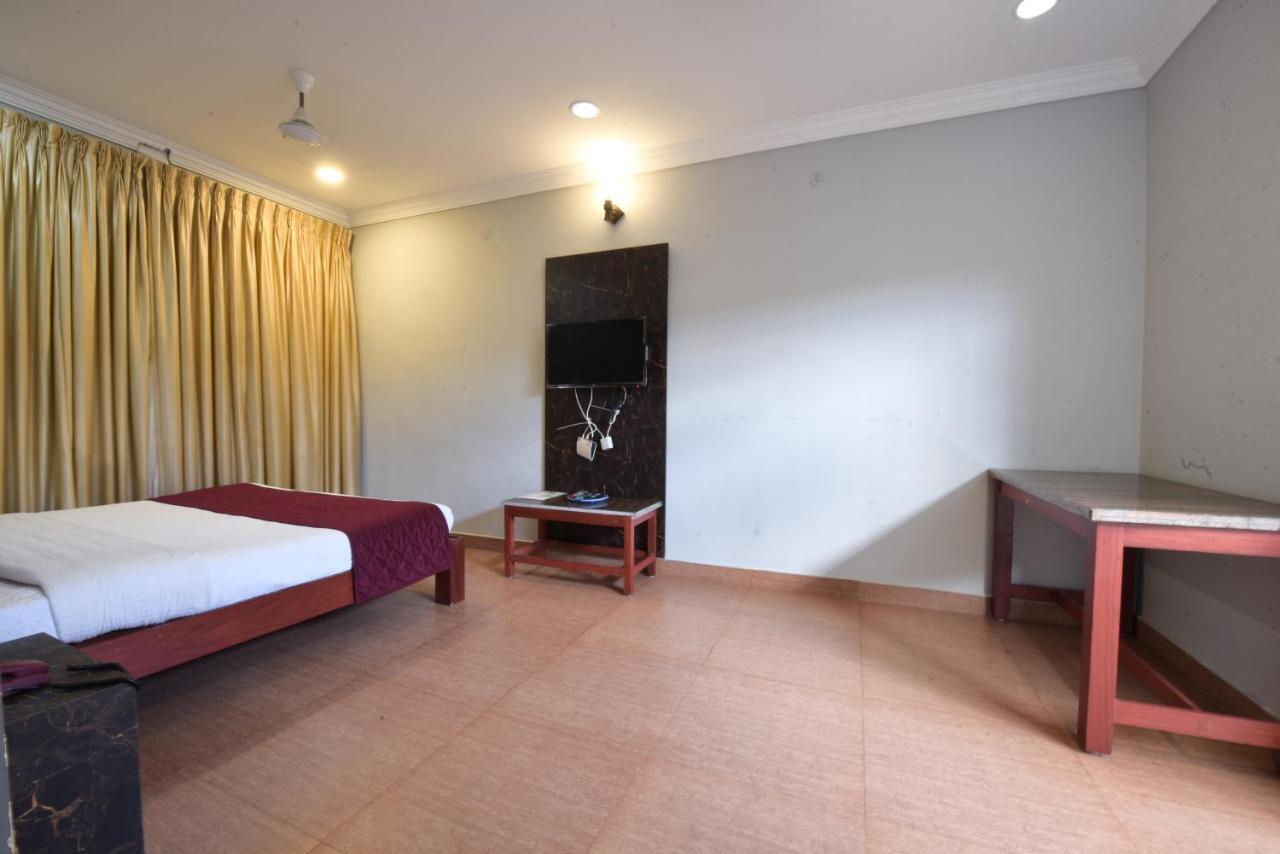 Hotel King Park Pondicherry Exterior foto