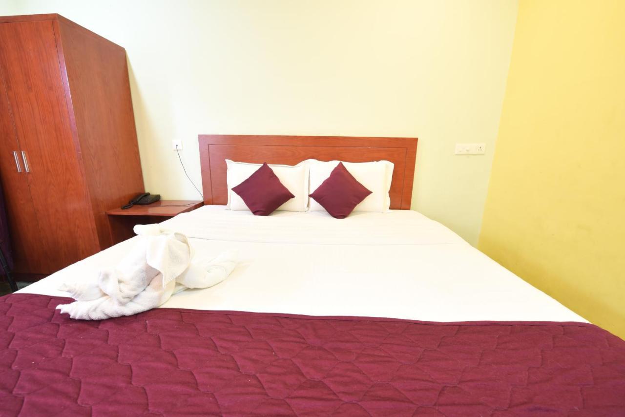 Hotel King Park Pondicherry Exterior foto