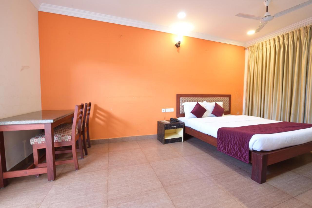 Hotel King Park Pondicherry Exterior foto