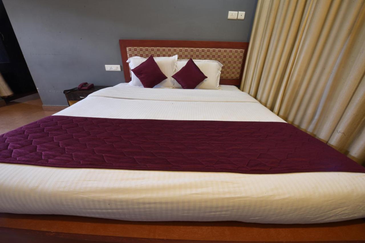 Hotel King Park Pondicherry Exterior foto