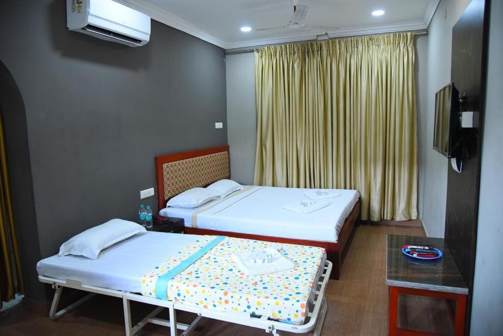 Hotel King Park Pondicherry Exterior foto